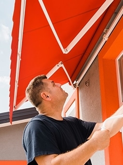 retractable awning